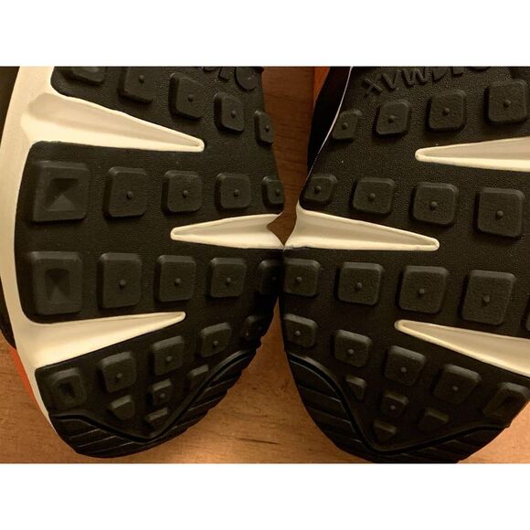 Nike Air Max 2090 Magma Orange 2020 (Youth 5.5) Size 5.5Y - Picture 14 of 16